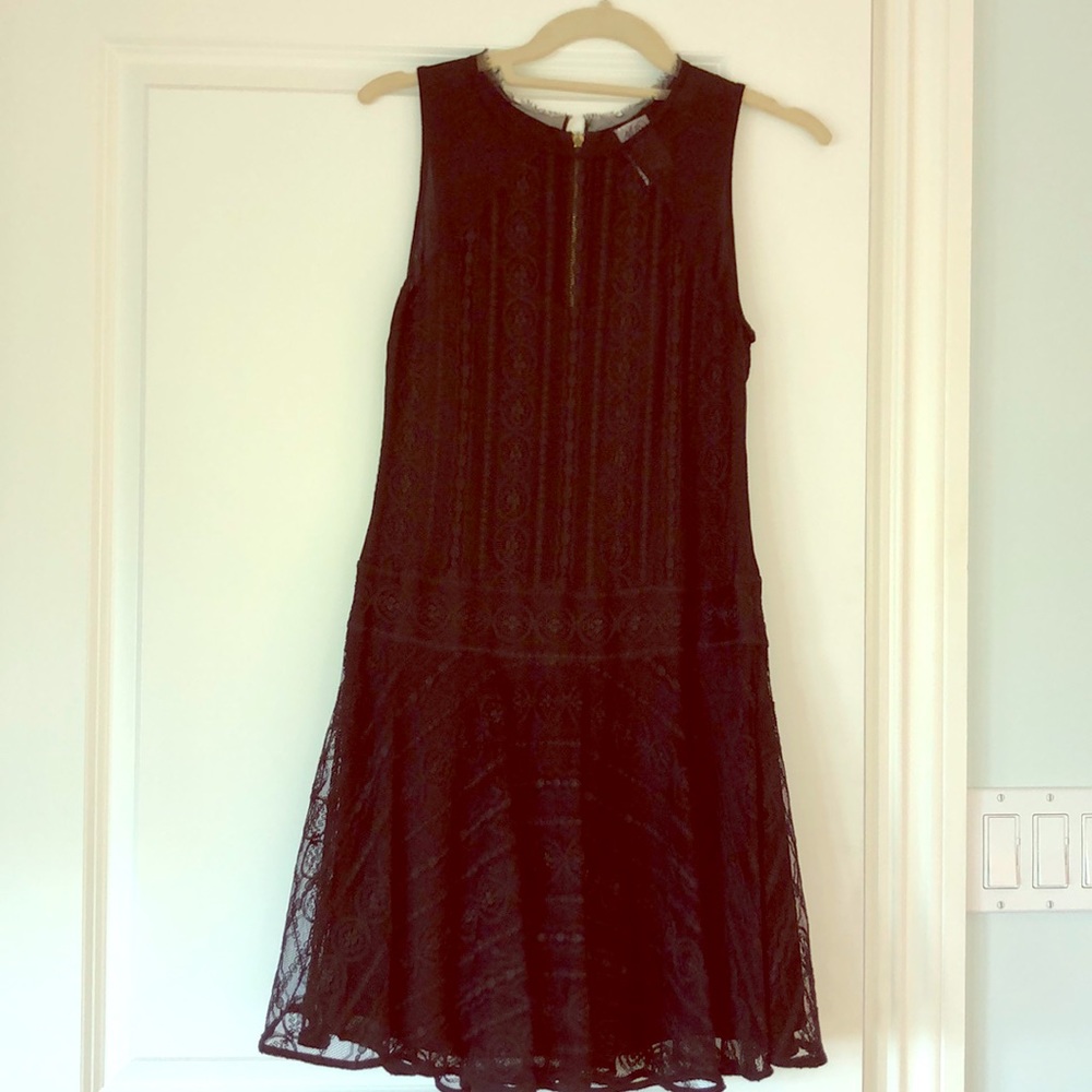 Ali Ro sleeveless lace dress - Size 2